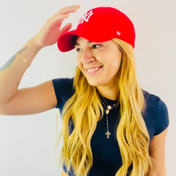 '47 Brand NY Yankees Cap — Classic Icon in Crimson (OSFA) - Picture 4 of 16